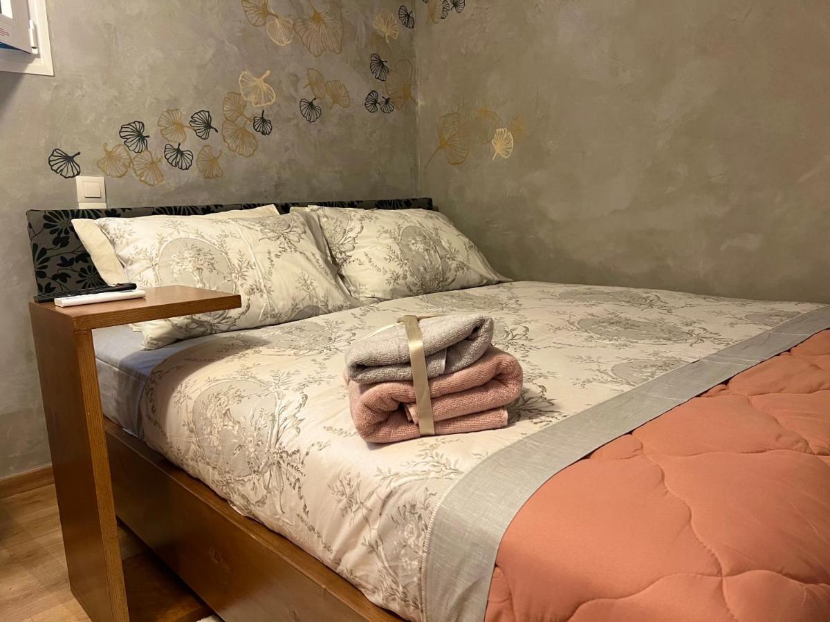 Cozy Tiny Apartment In The Heart Of Plaka เอเธนส์ ภายนอก รูปภาพ
